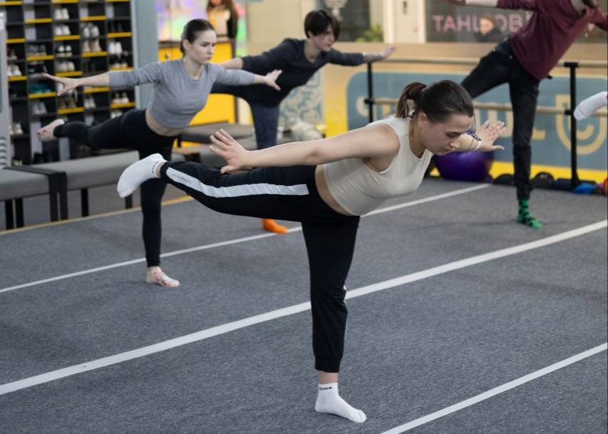 Доповідь на тему: Біомеханіка акробатичних елементів